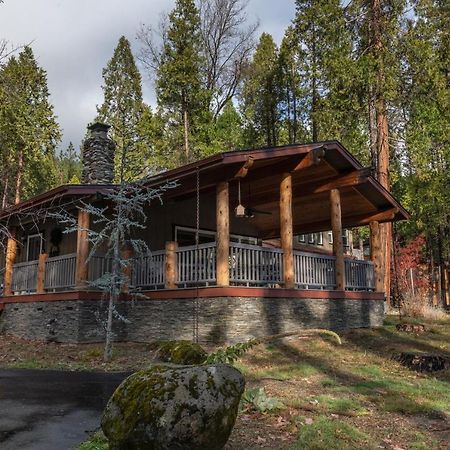 Starlight Lodge 西优胜美地 外观 照片